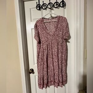 Women’s pink floral baby doll dress.